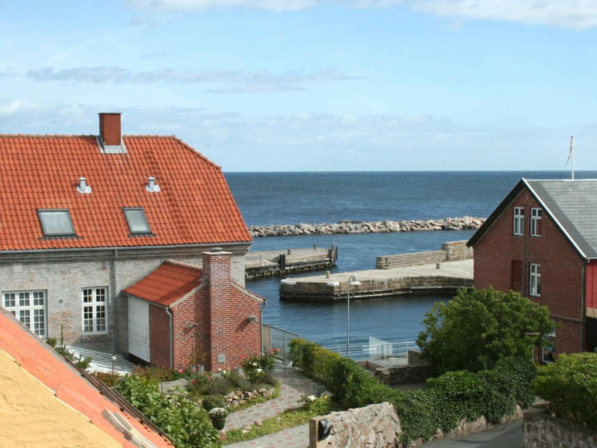 4 Person Holiday Home In Allinge Esterno foto